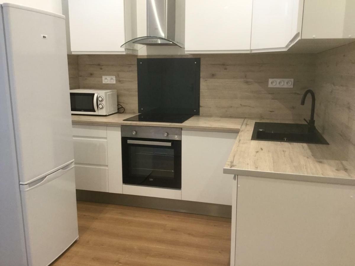 3 Chambres En Lit Double, 6 Personnes, Dans Appartement Entierement Renove, 70 M2 , Wifi,Climatisation, Tres Calme , Tout Equipe,Lit Bebe Клермон-Феран Екстериор снимка